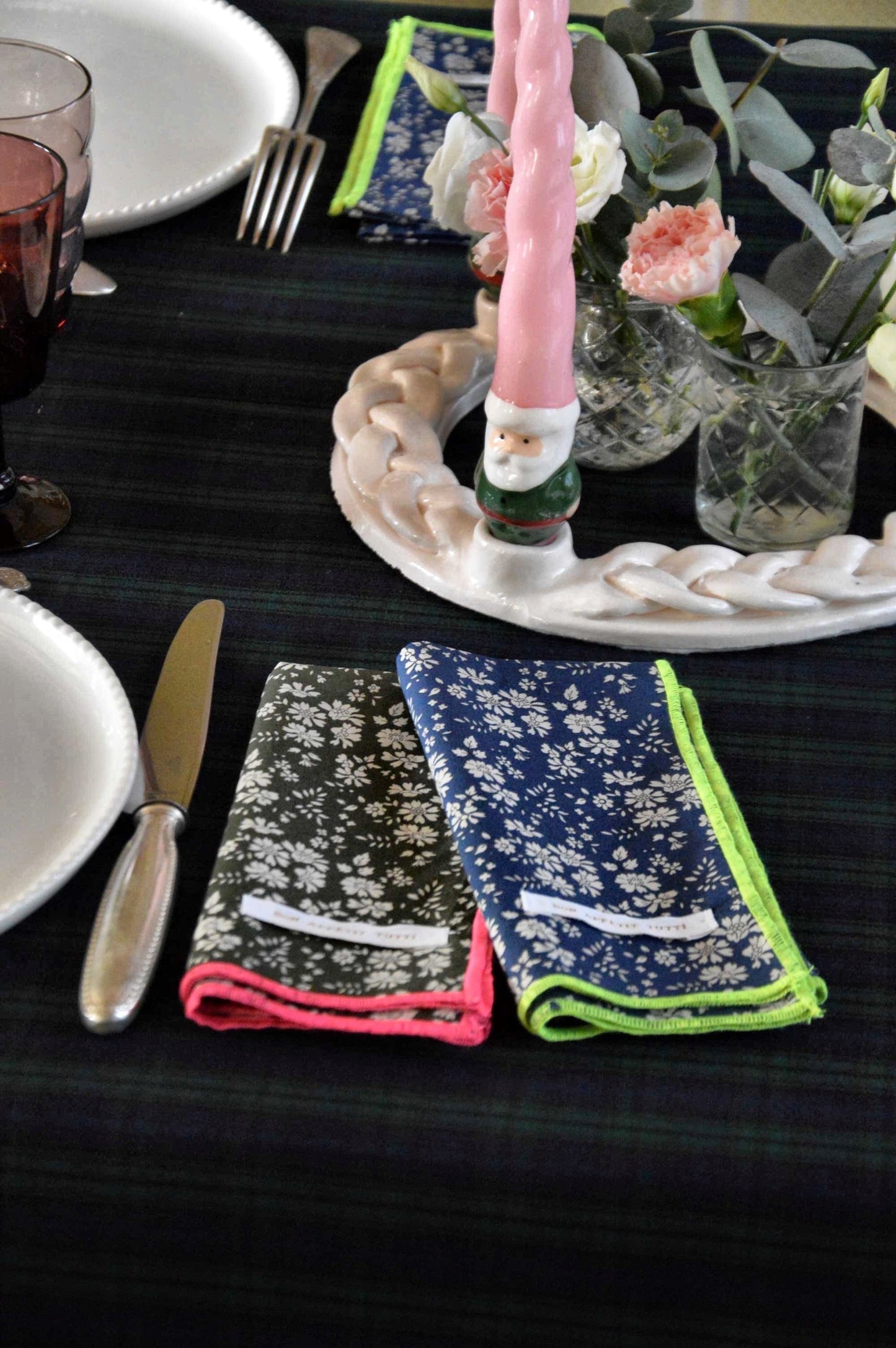 Serviette Liberty Capel kaki & fluo rose
