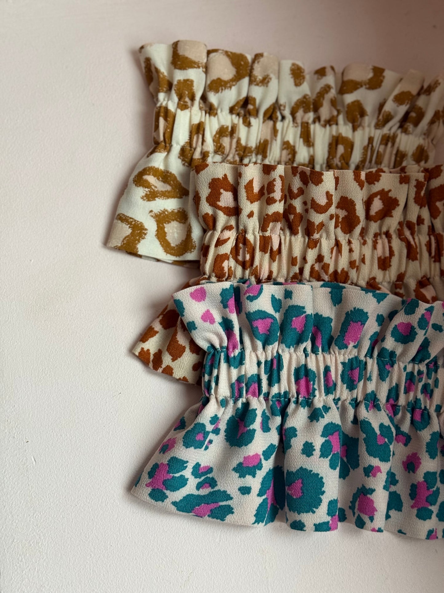 Col amovible Graou bleu et fushia