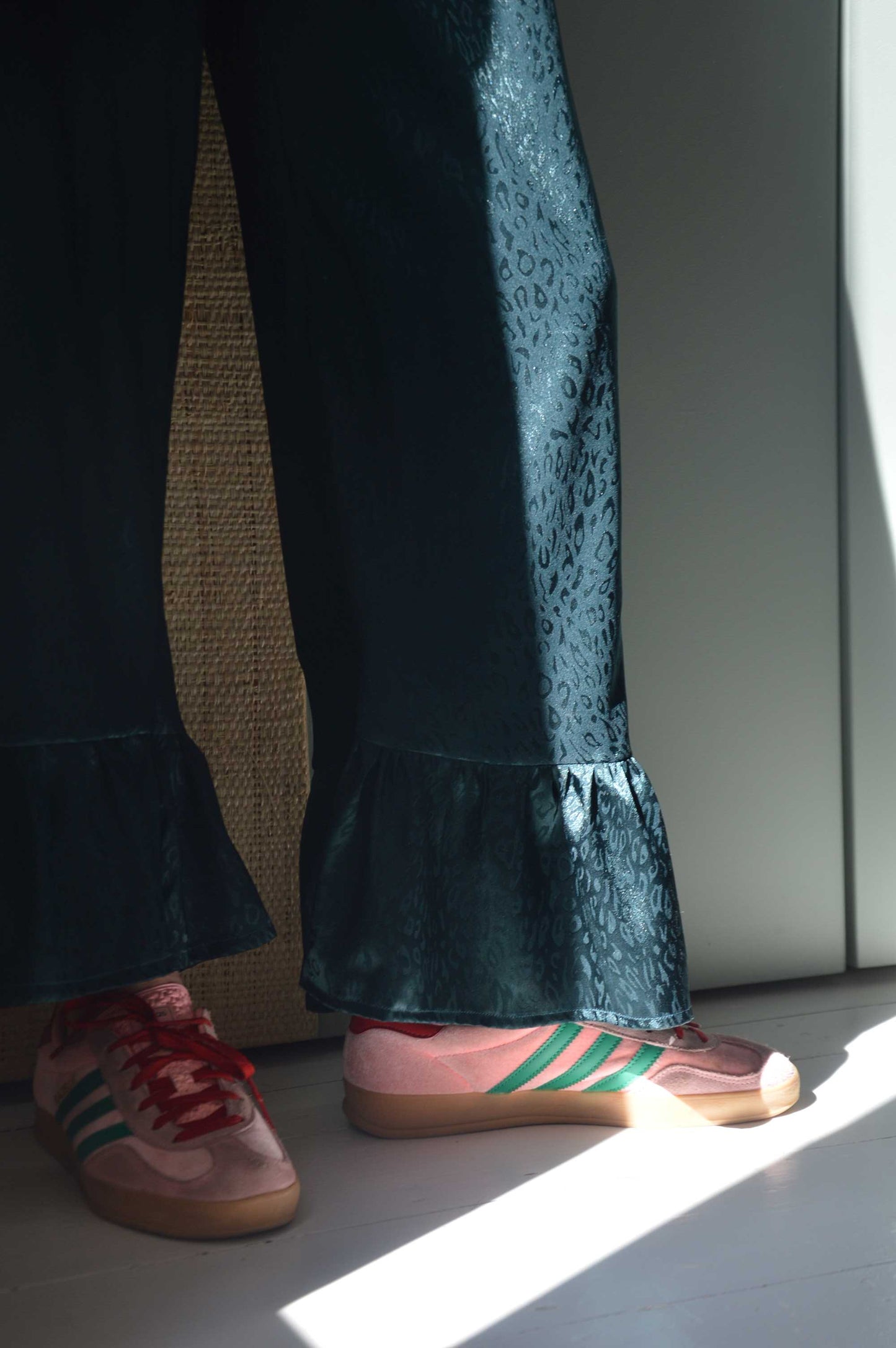 Pantalon satiné Léopard pétrole