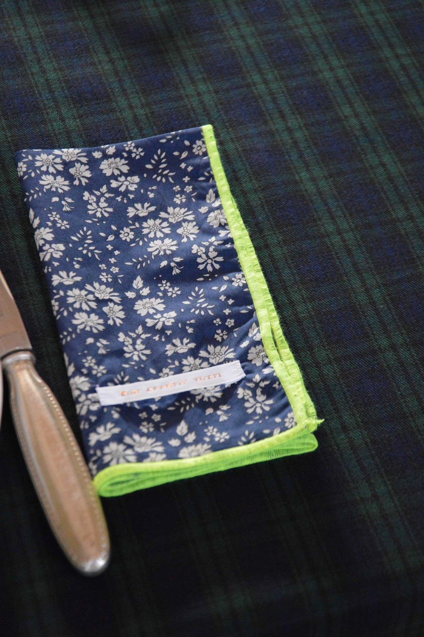 Serviette Liberty Capel Marine & jaune fluo