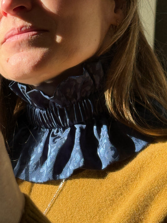 Col Satin Léopard Bleu nuit