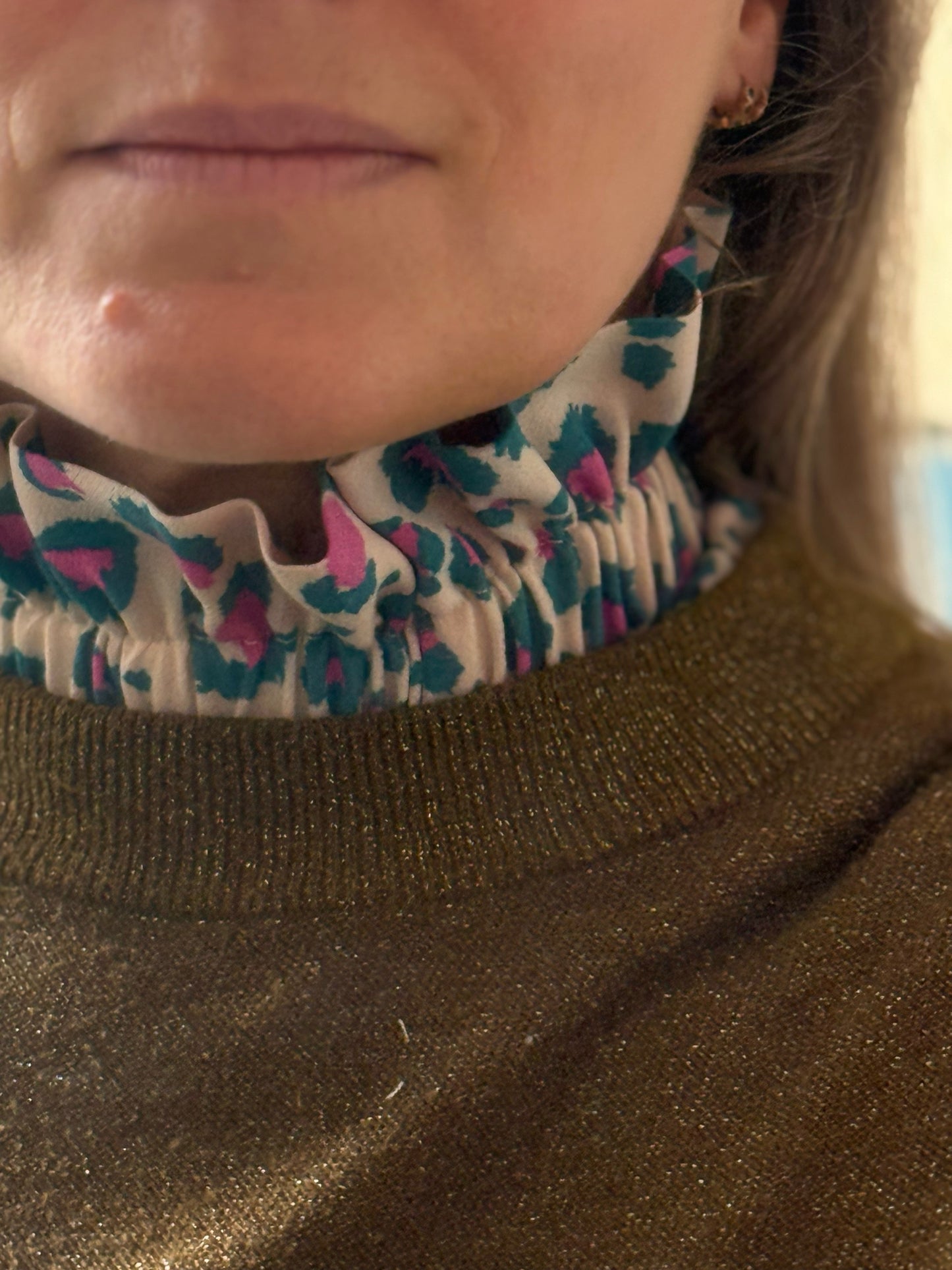 Col amovible Graou bleu et fushia