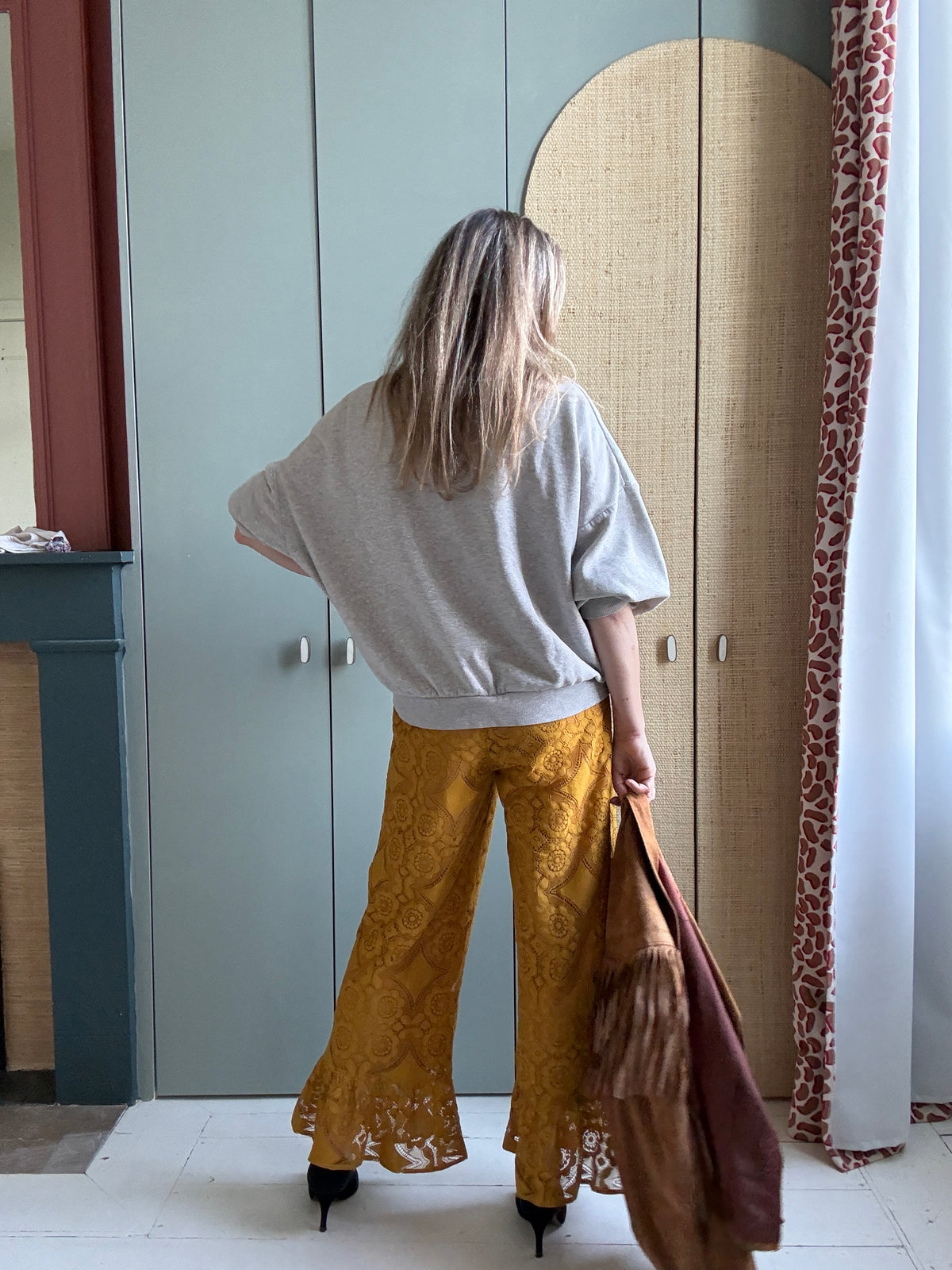Pantalon Jeu de dentelle moutarde