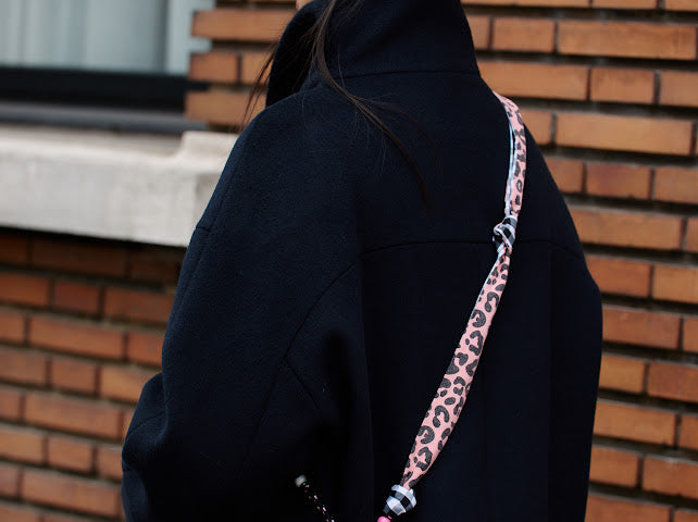 Attache portable Rose in April & Marie Starek & Ma Prune Céleste - Graou Rose