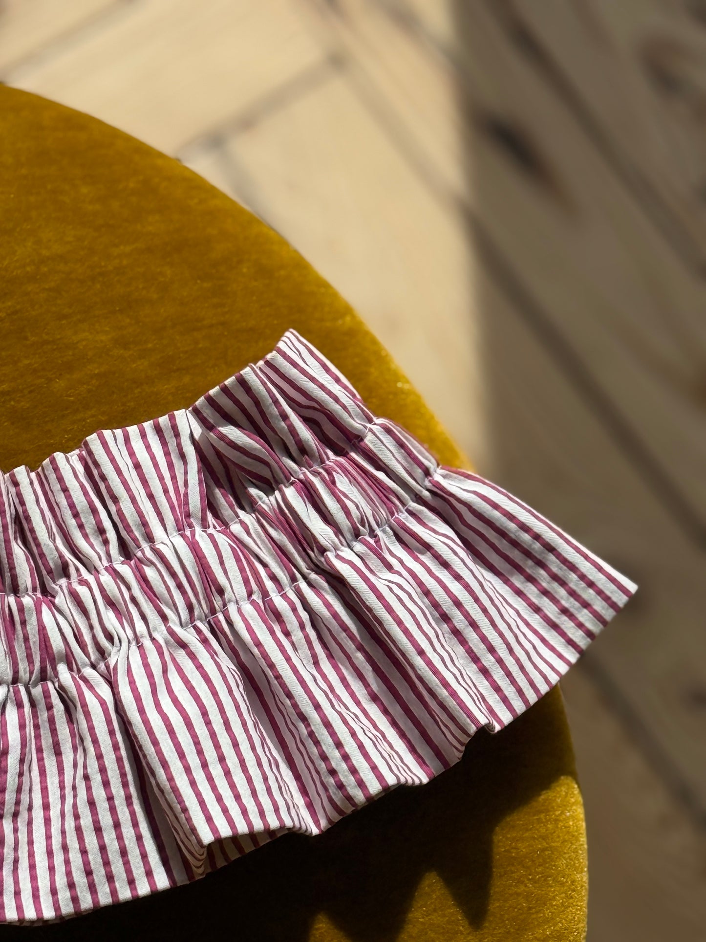 Col seersucker rayé rouge