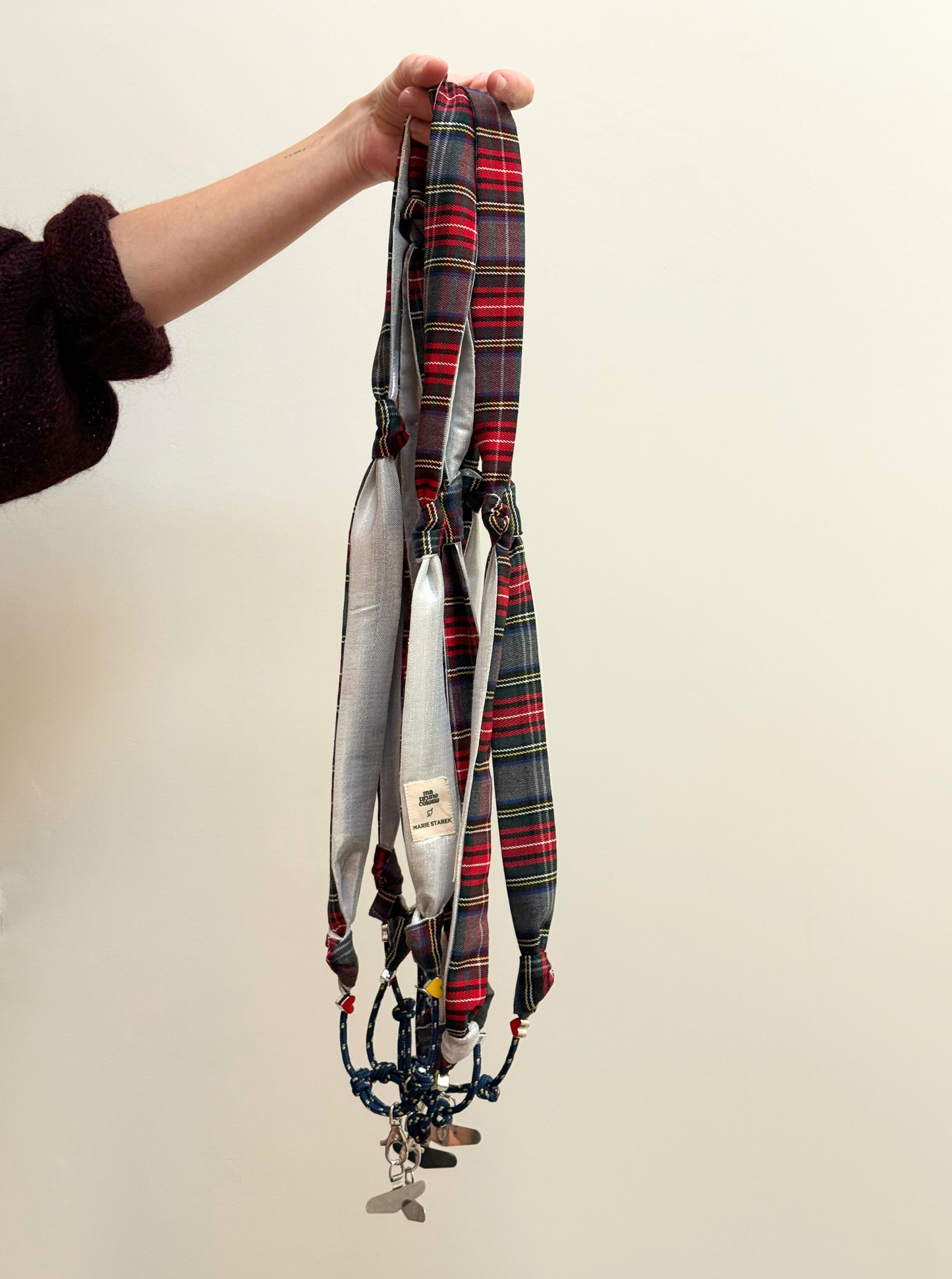 Attache portable Marie Starek & Ma Prune Céleste Tartan Rouge