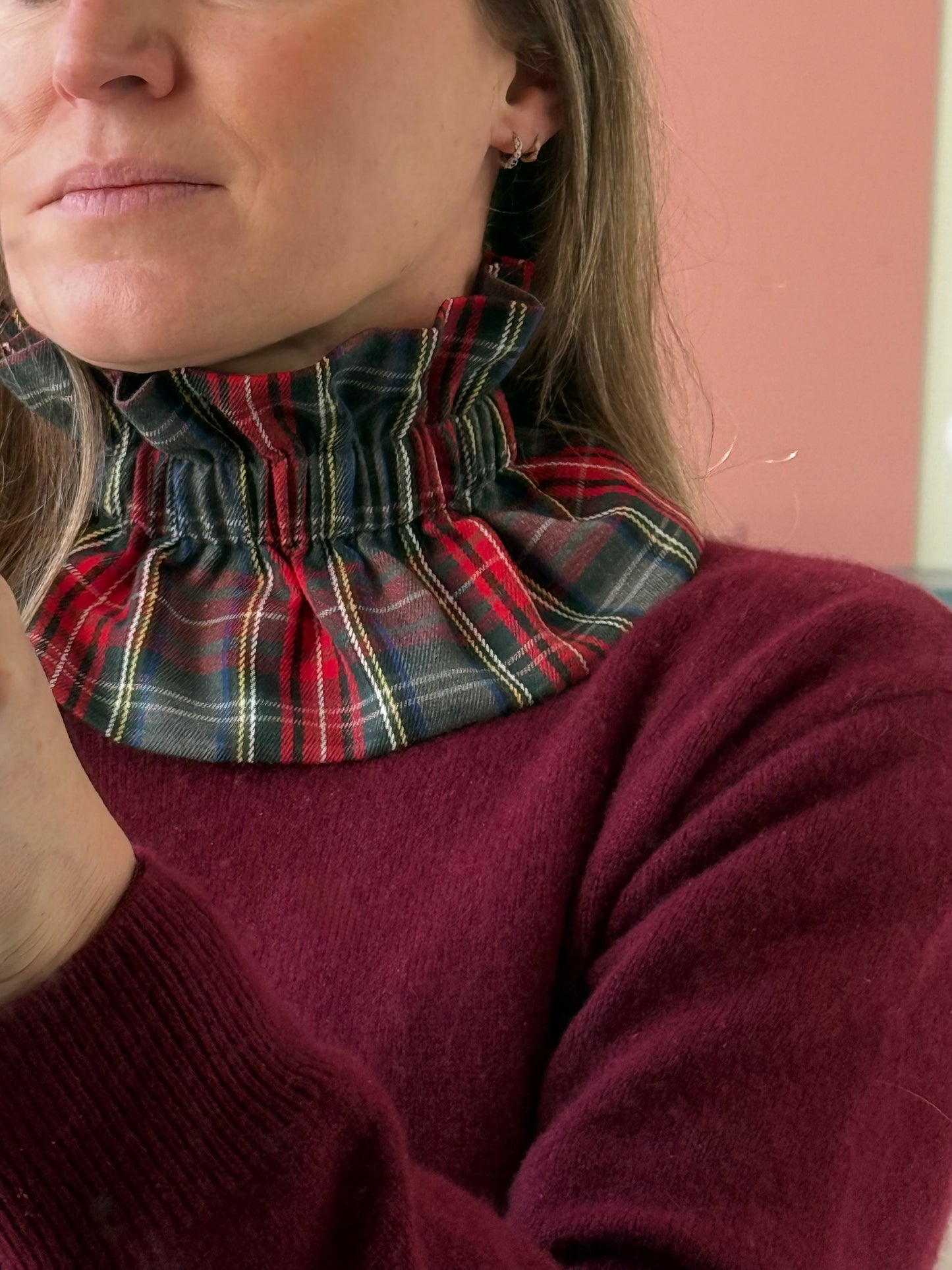 Col Tartan rouge et gris