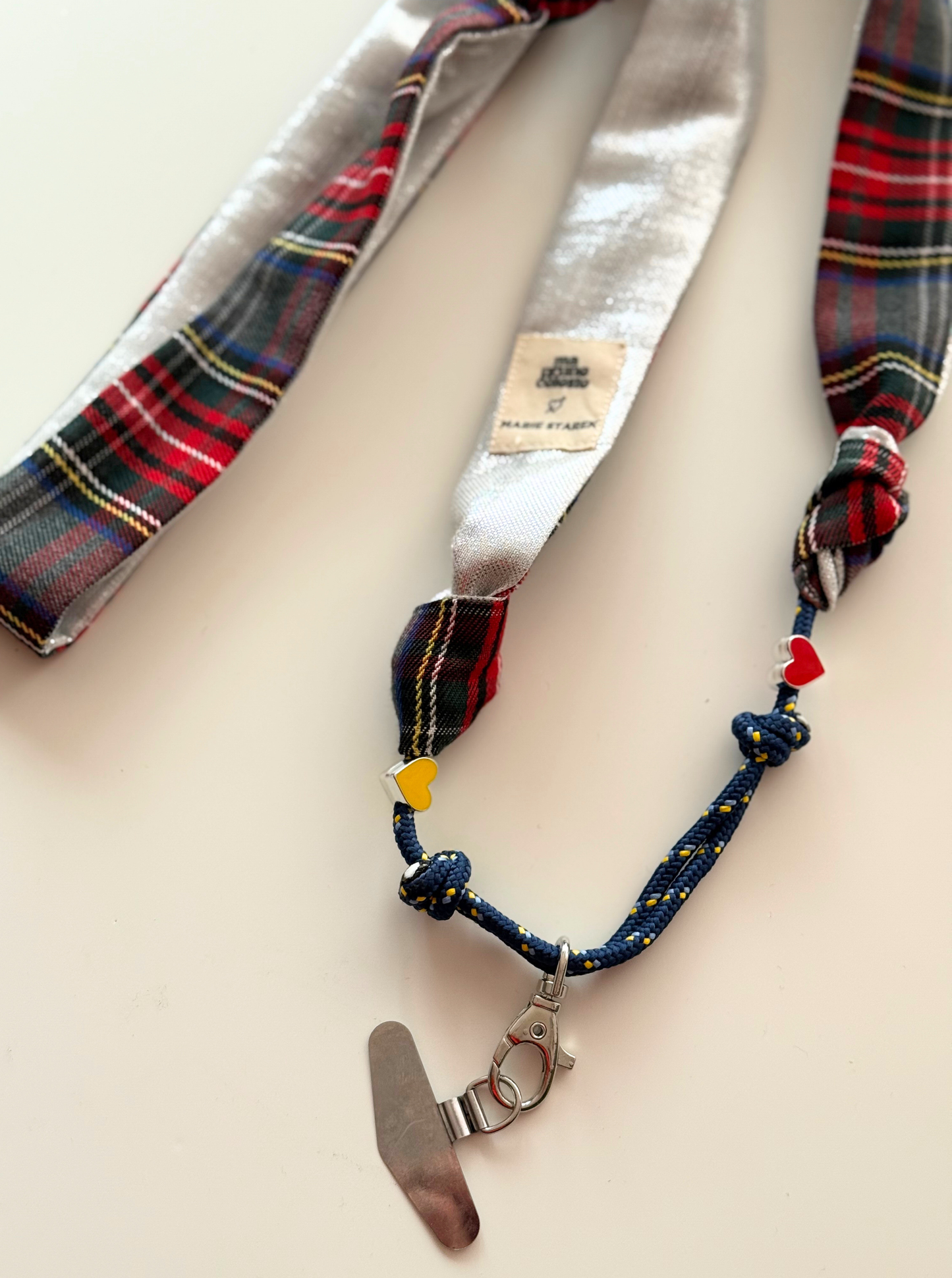 Attache portable Marie Starek & Ma Prune Céleste Tartan Rouge