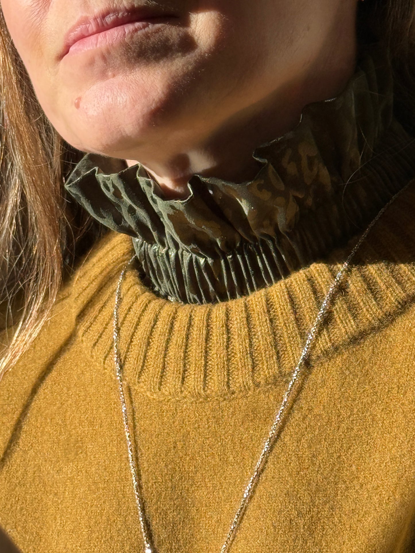 Col Satin Léopard Vert Kaki