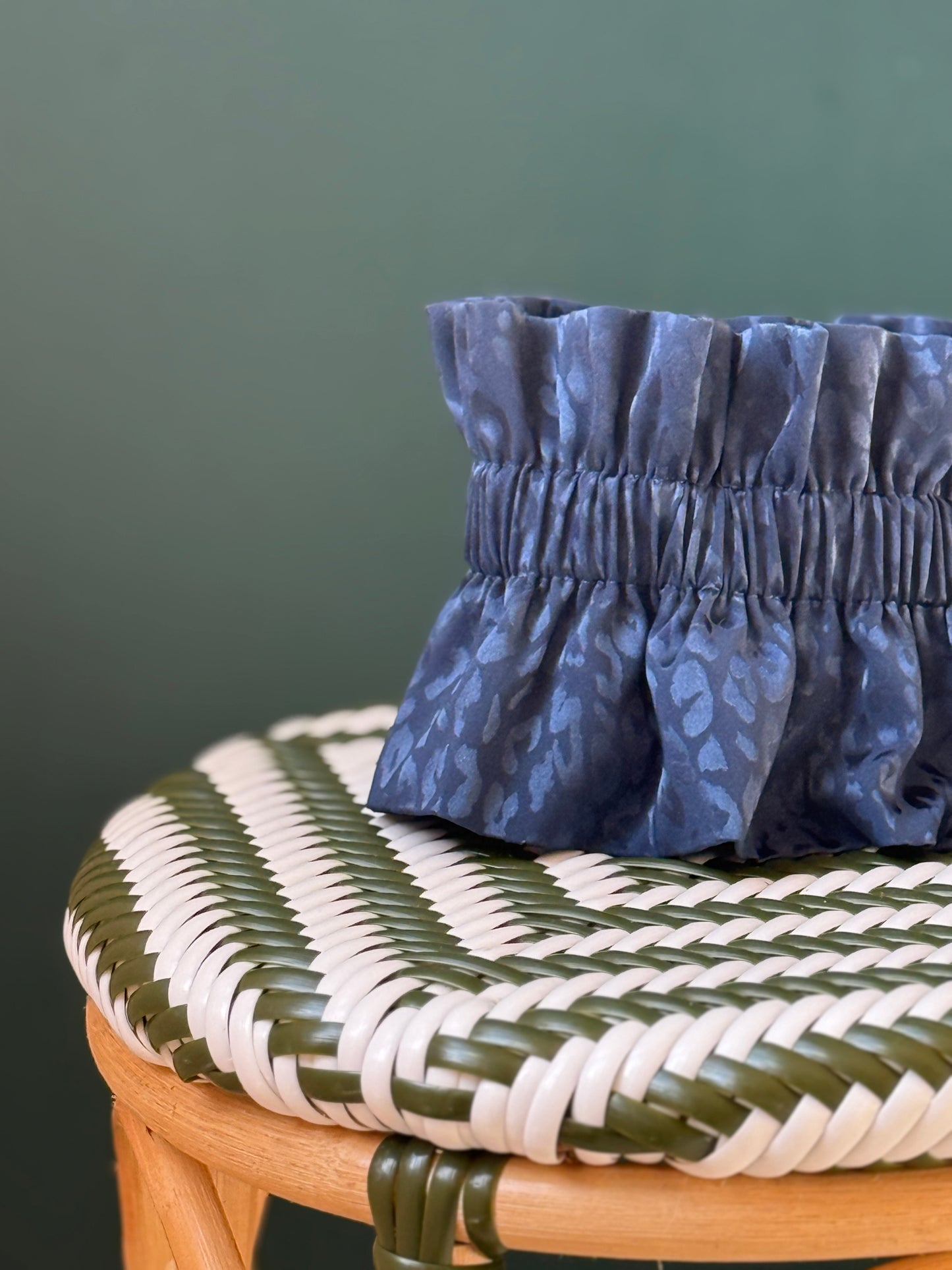 Col Satin Léopard Bleu nuit