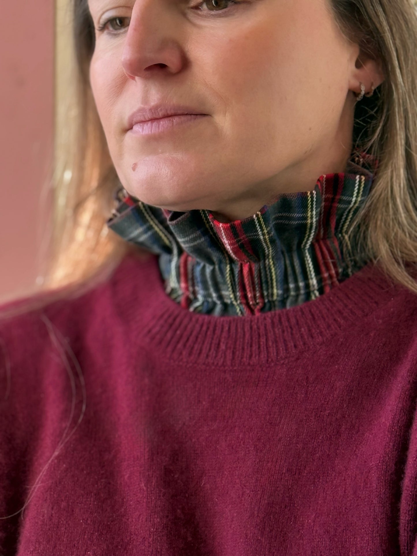 Col Tartan rouge et gris