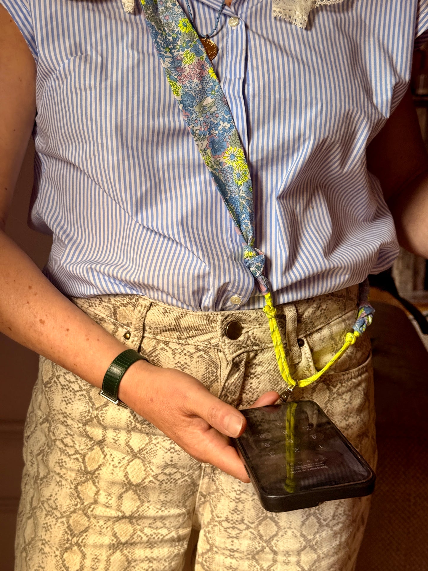 Attache portable Marie Starek & Ma Prune Céleste Liberty Margaret Fluo givre