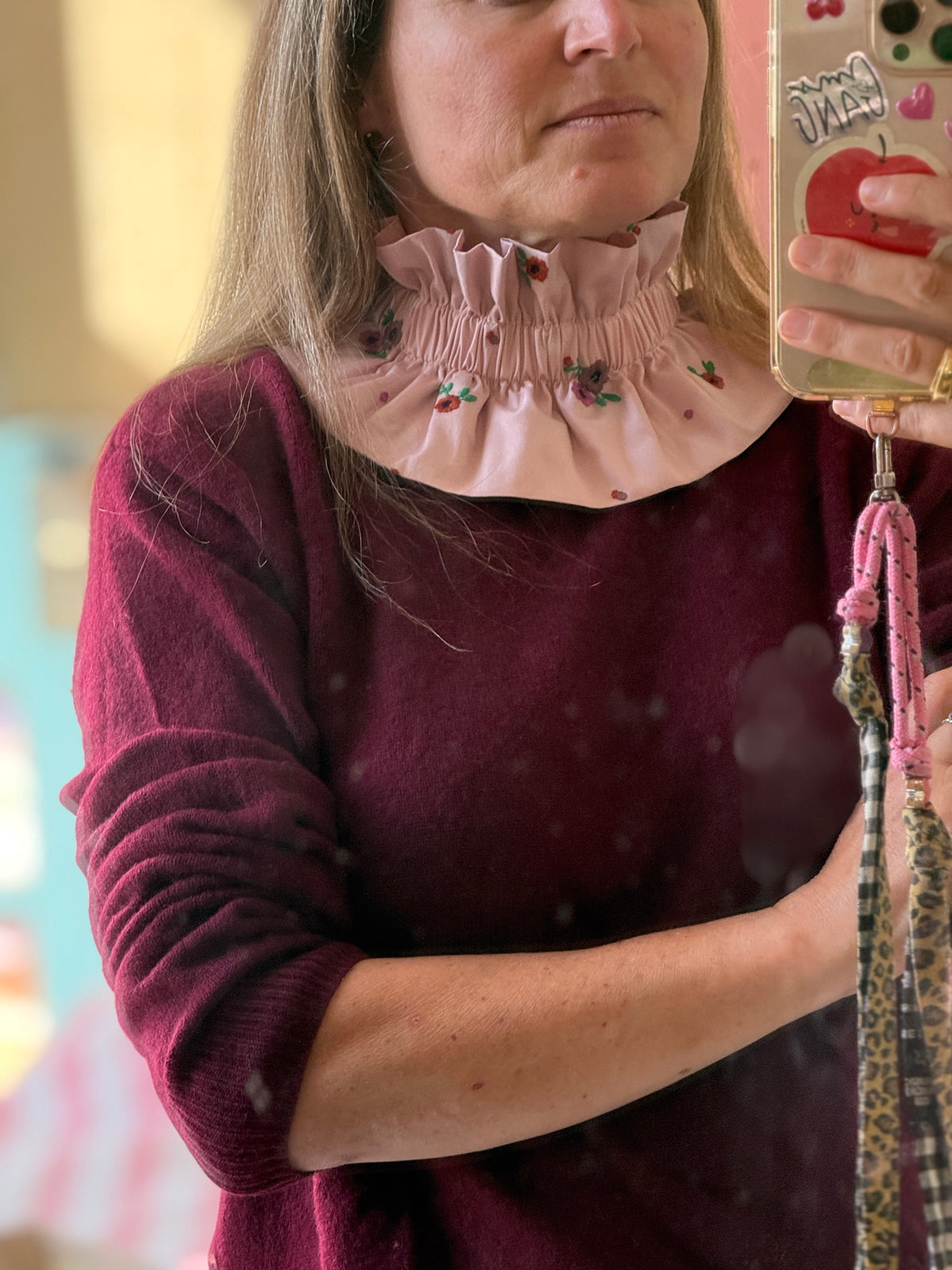 Col Amovible Rose Poudré à fleurs Brodée  – Ma Prune Céleste