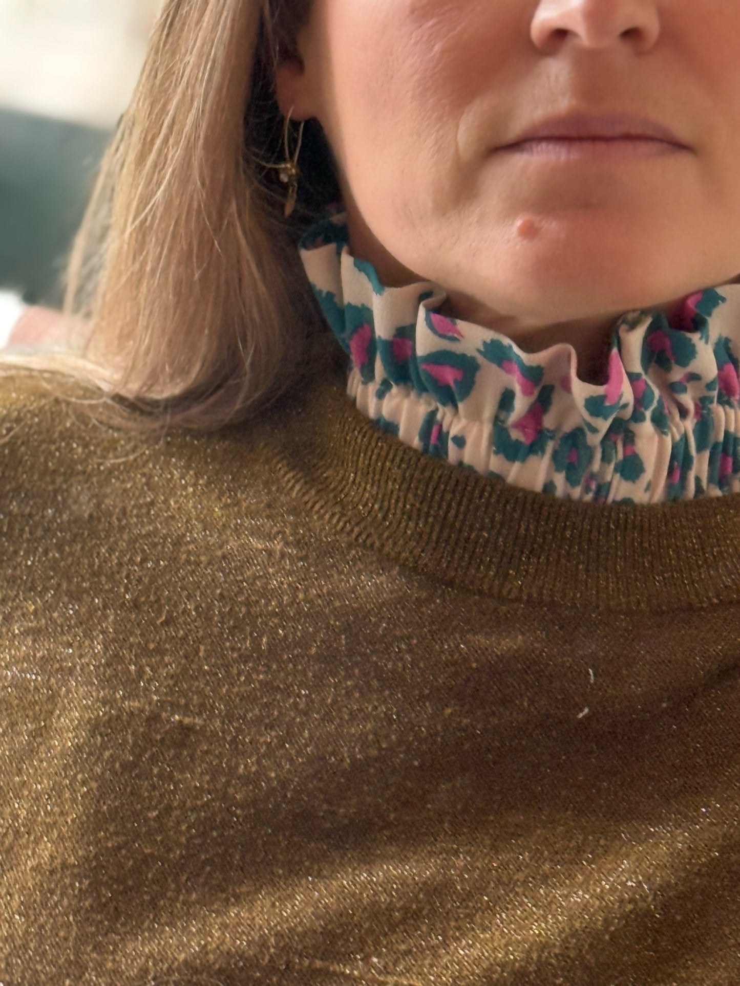 Col amovible Graou bleu et fushia