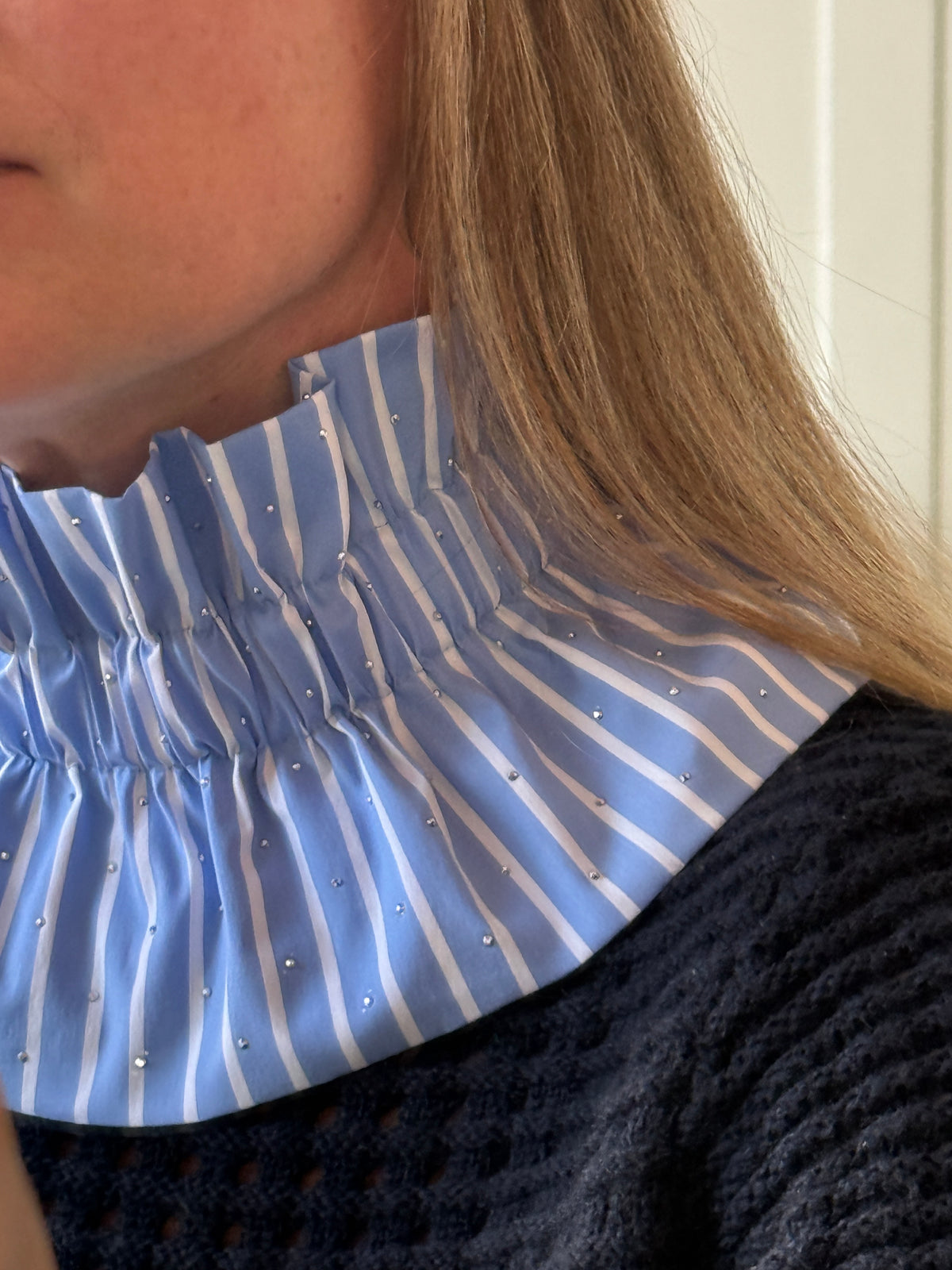 Le Col Amovible à Rayures et Strass Bleu et Blanc – Ma Prune Céleste
