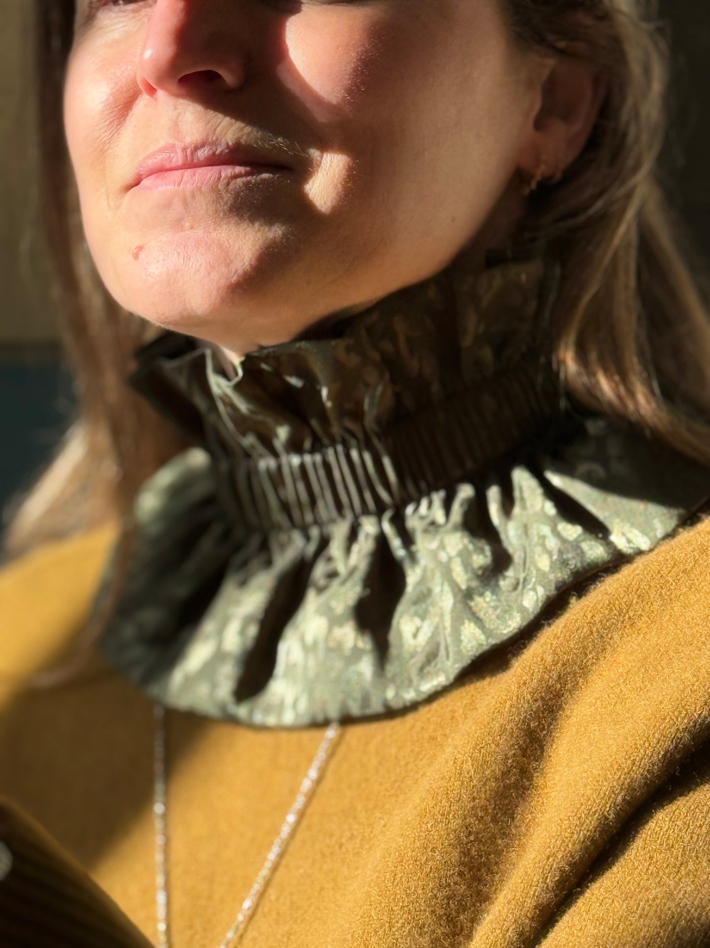 Col Satin Léopard Vert Kaki