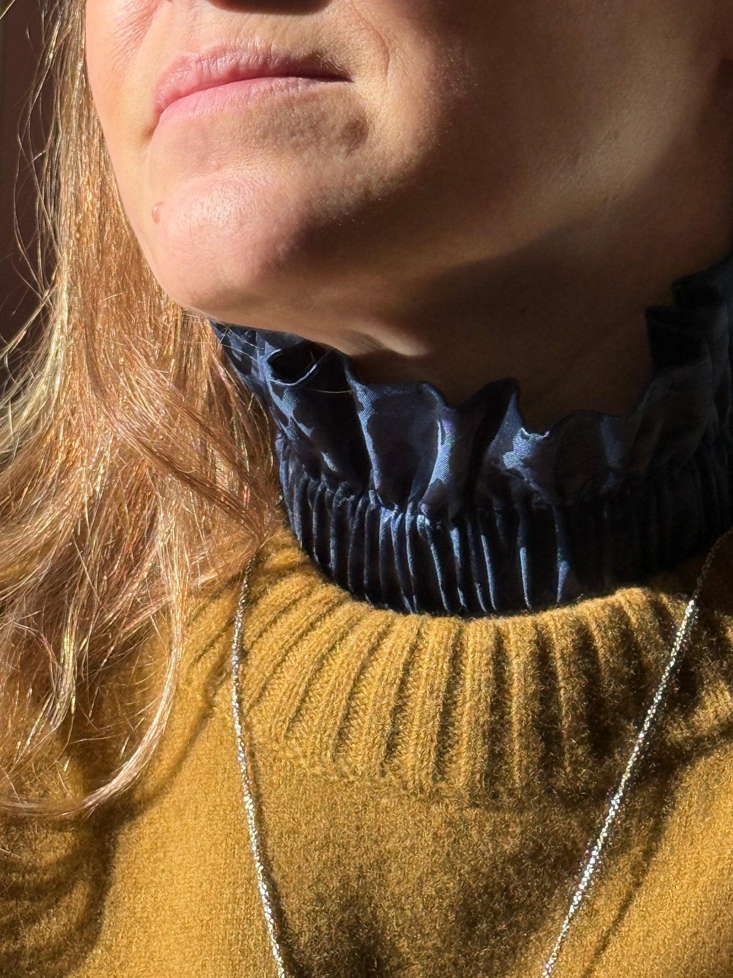 Col Satin Léopard Bleu nuit