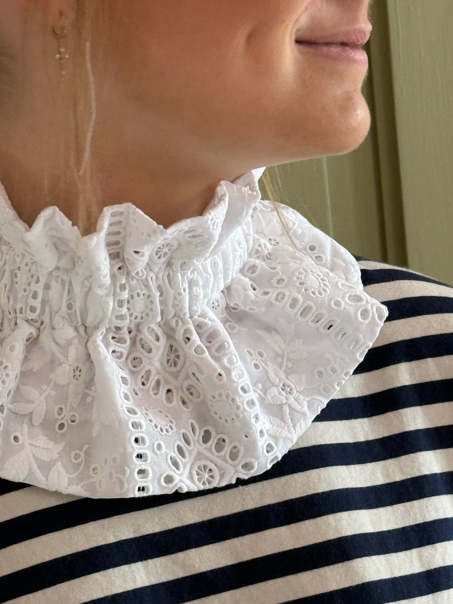 Col amovible broderie anglaise blanche