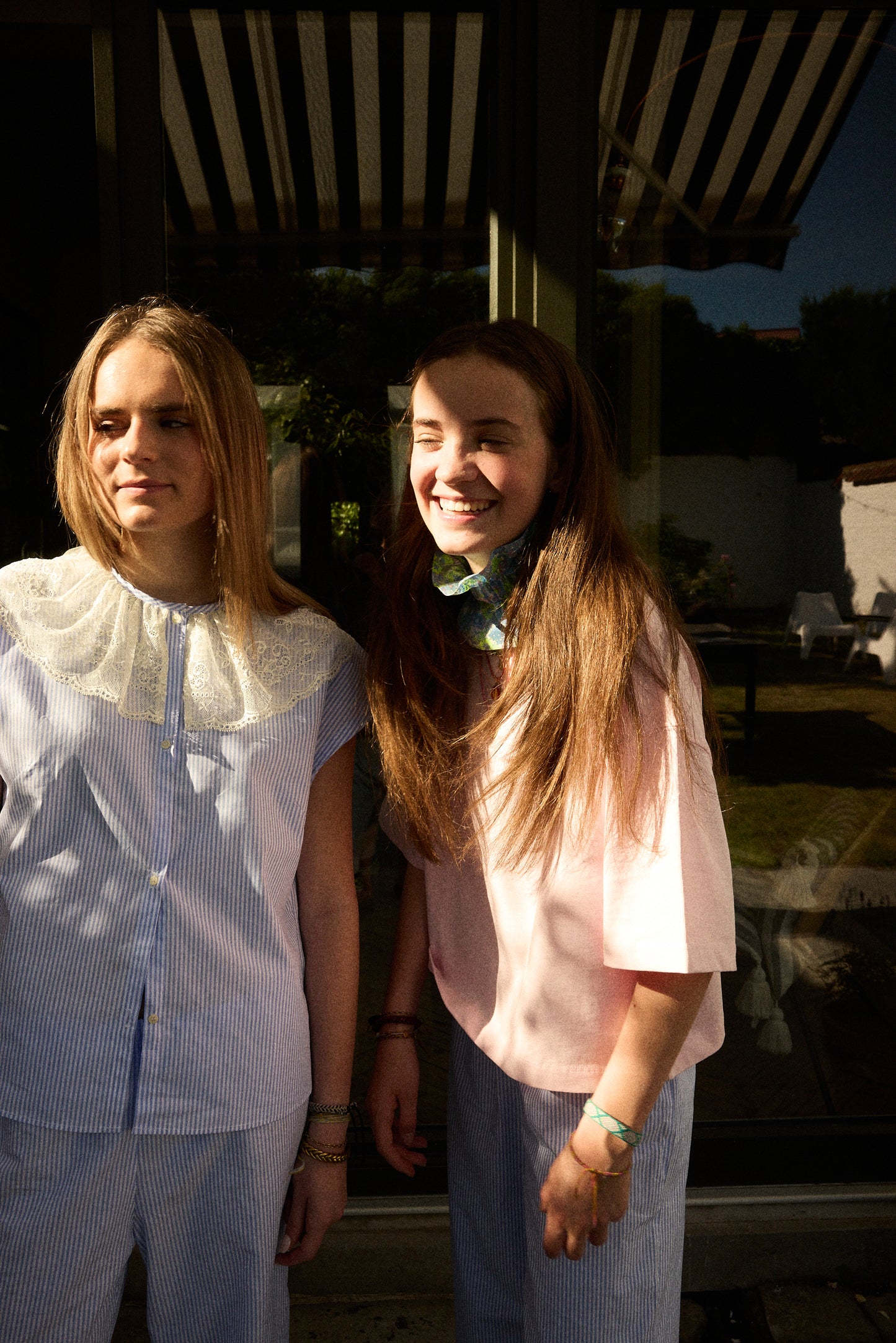 Blouse Sisters sisters Femme sans manches